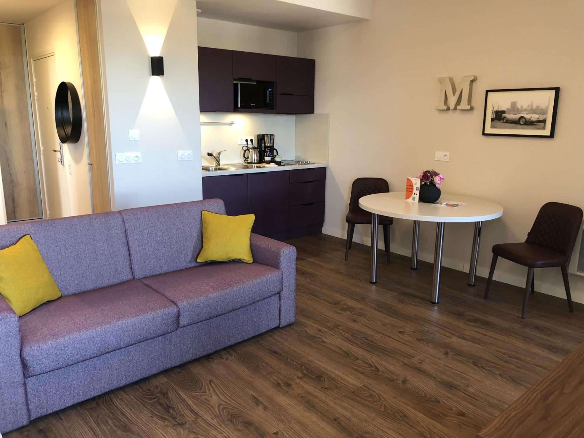 Domitys - Le Manoir Apartment Perignat-les-Sarlieve Екстериор снимка